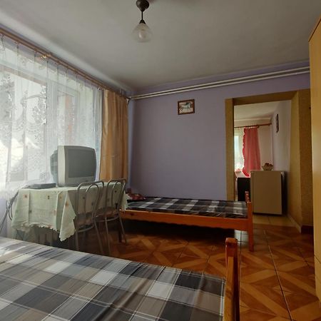 Hotel Przy Winogronie Uherce Mineralne Pokoj fotografie