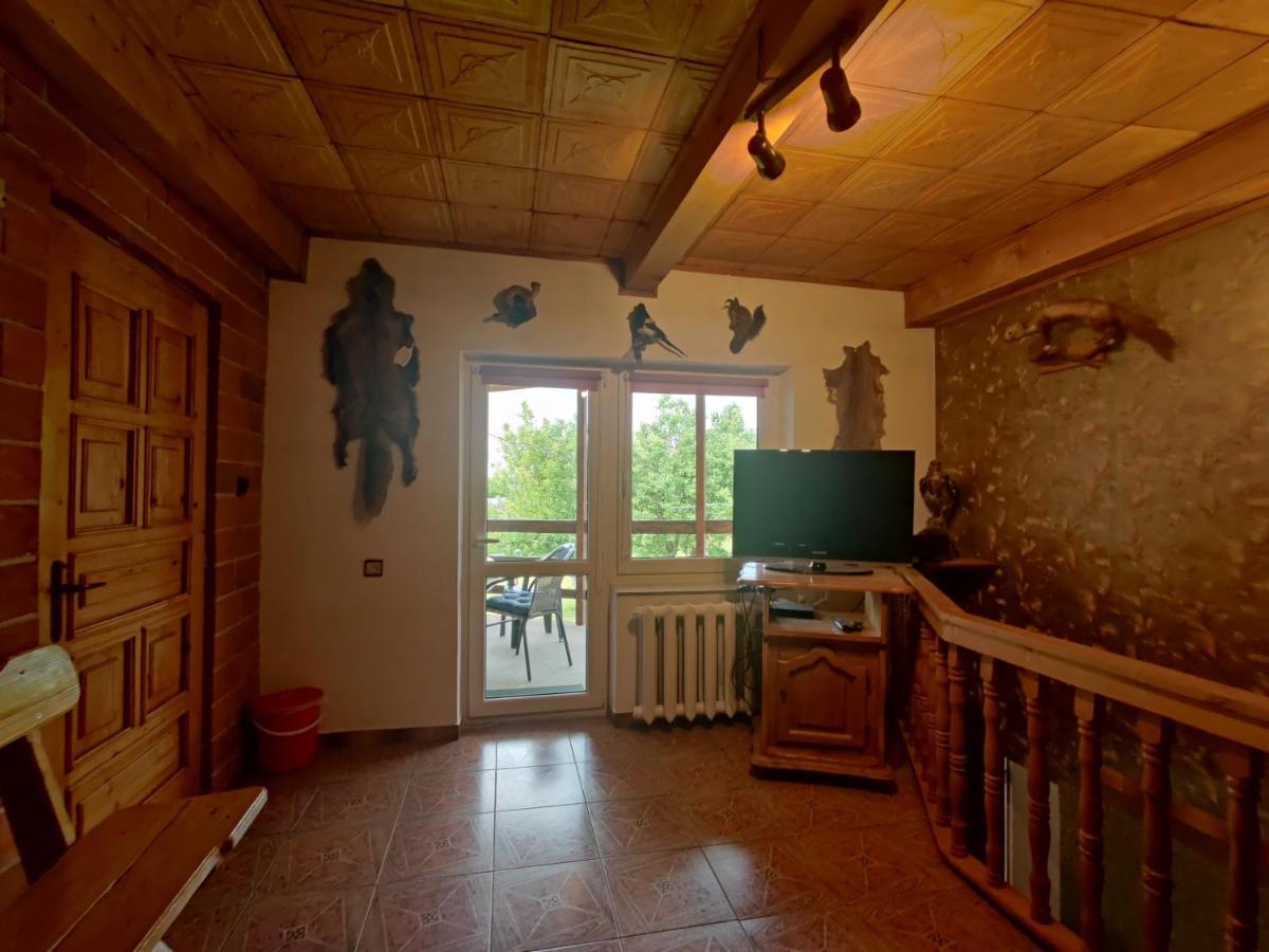 Hotel Przy Winogronie Uherce Mineralne Exteriér fotografie