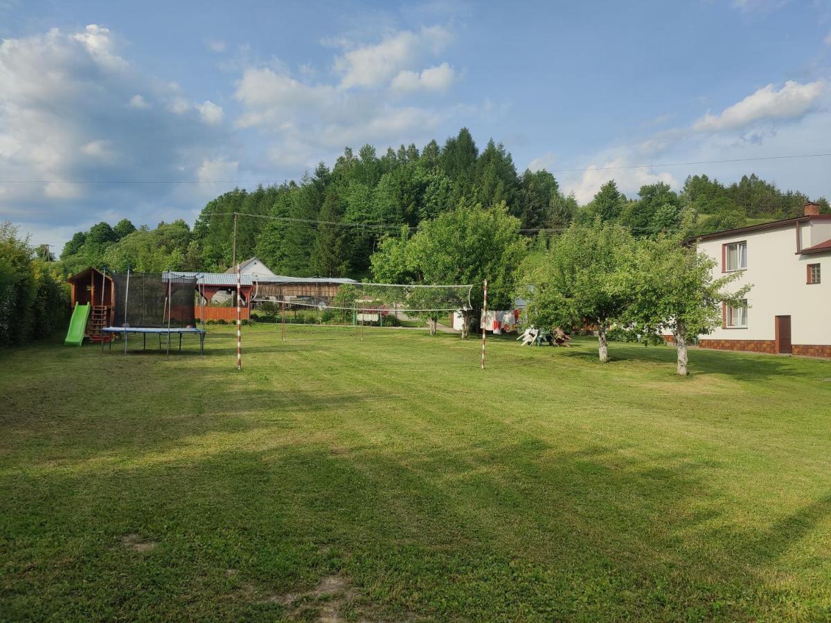 Hotel Przy Winogronie Uherce Mineralne Exteriér fotografie